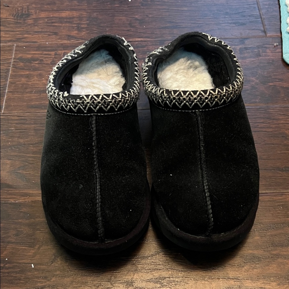 Ugg Tazman Cozy Black Suede Slippers 7.5